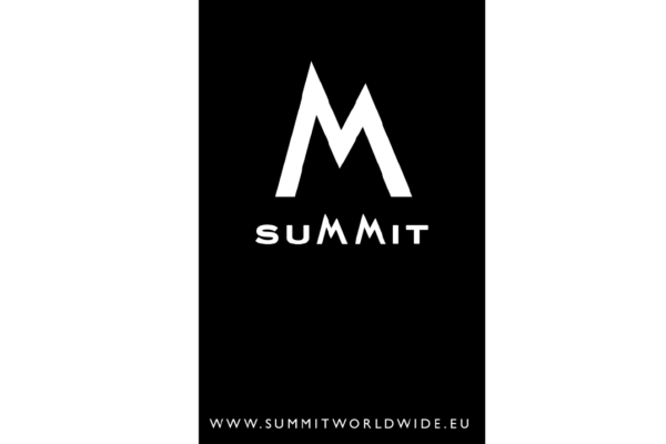 Summit Pouch (Final) (500 x 500)-35